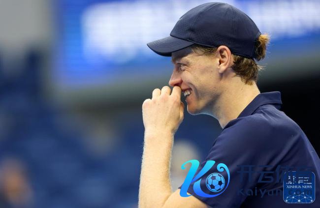 中网：辛纳晋级八强